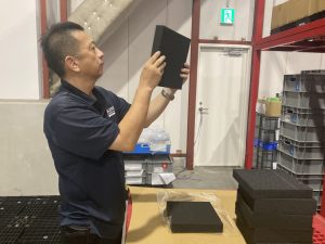 グローバーフィールド　入庫作業　画像