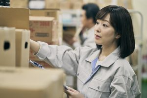 【物流倉庫】ピッキングの種類・方式まとめ｜作業を効率化する方法も